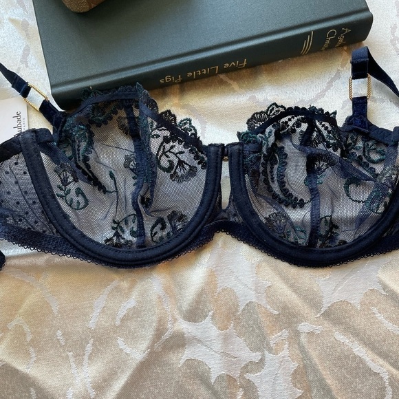 AUBADE Velvet Memories Half Cup Bra in 30D - Picture 7 of 11